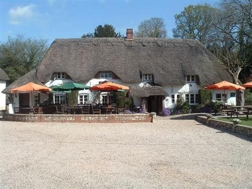 The Hatchet Inn Chute Exterior photo